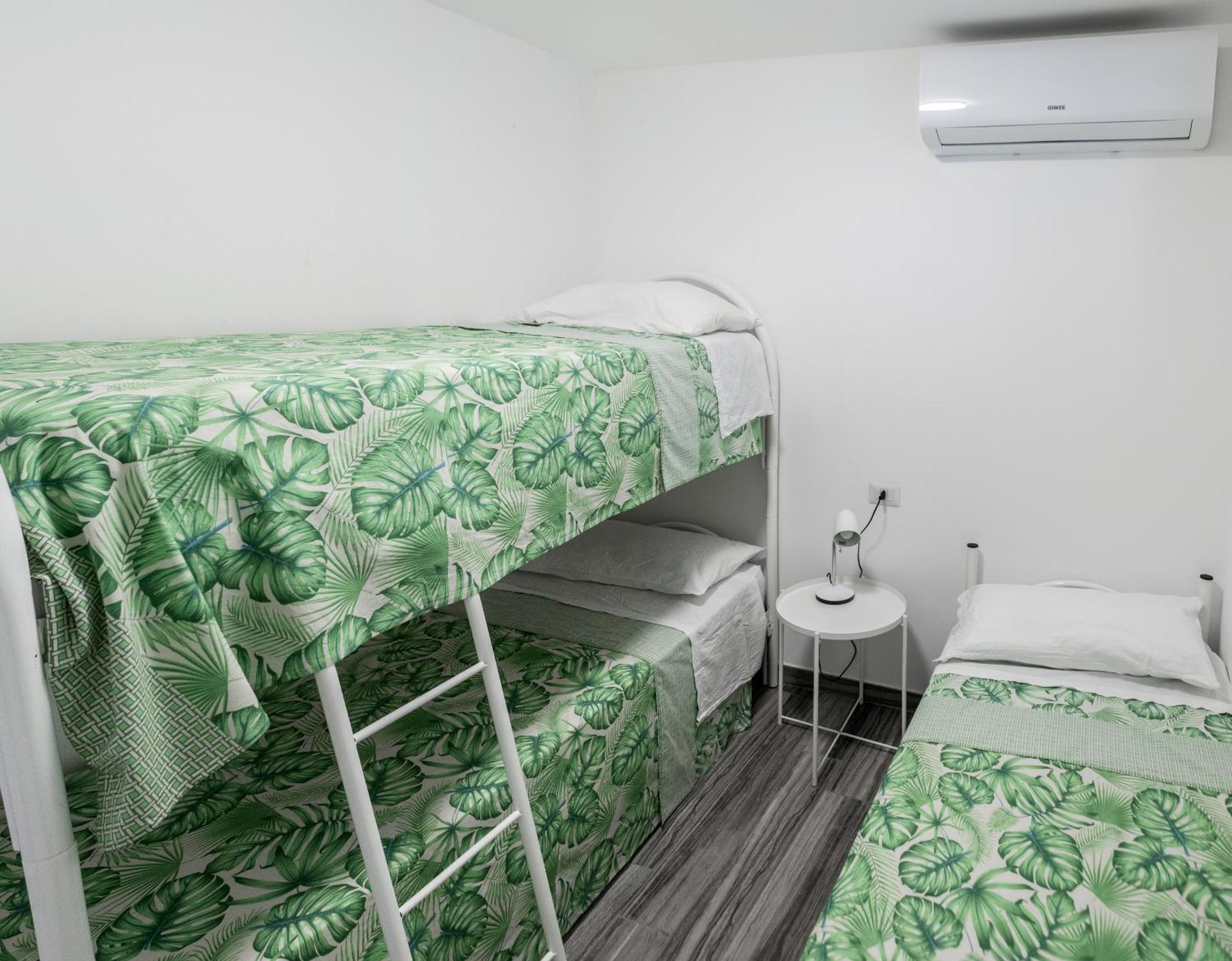Villaggio Camping Poseidon - Bungalows & Rooms With Sea View In Nature Santa Caterina Dello Ionio Marina Exterior foto